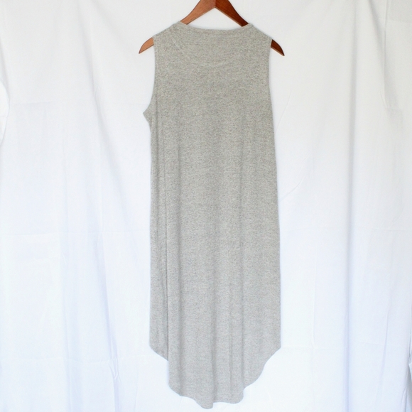She + Sky | Gray Hi-Low Tunic - Picture 2 of 3